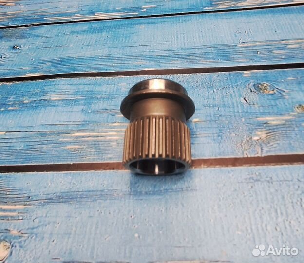 Втулка включения полного привода в передний редукт