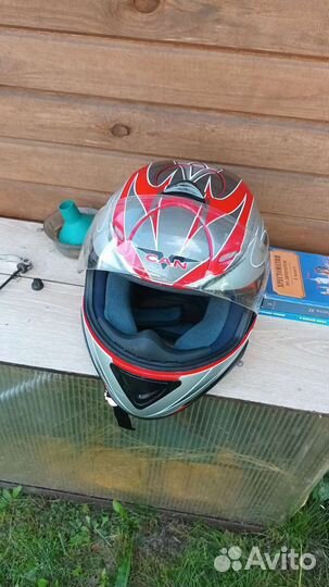 Шлем для катания на скутере,мопеде,мотоцикле