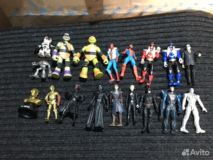 Коллекци редких фигурок. Супергерои