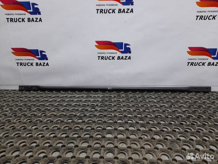 Кронштейн переднего бампера