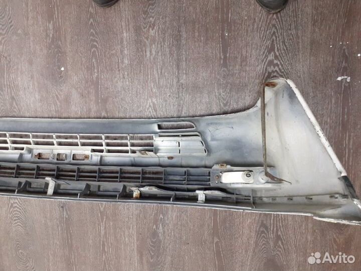 Бампер передний Toyota Sprinter