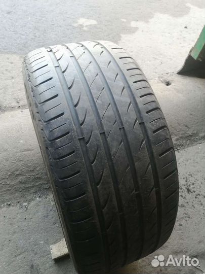 Delinte DH2 235/40 R18