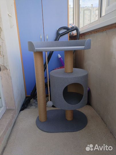 Домик для кошки с когтеточкой