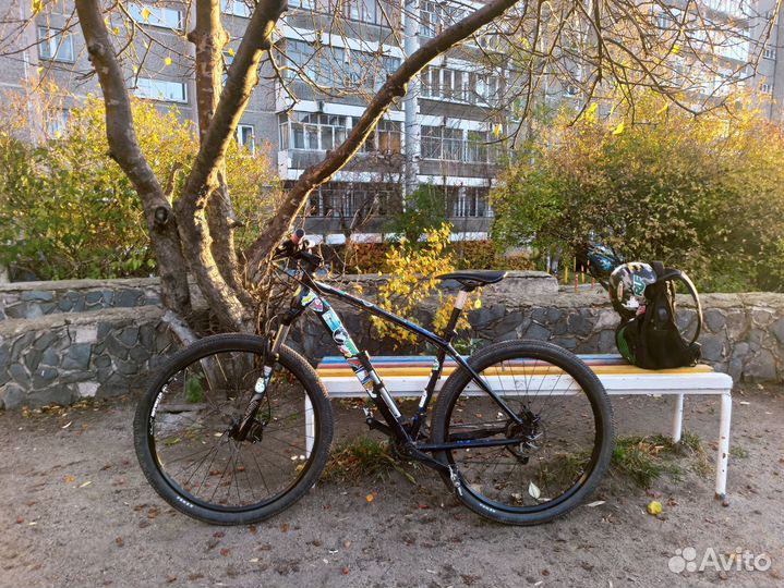 Велосипед 29 rockshox/sram