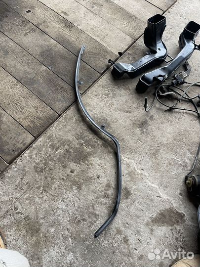 Уплотнитель двери задней левой bmw x5 f15