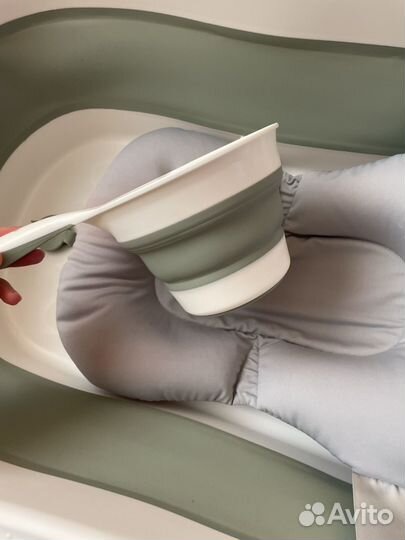 Ванночка для купания новорожденного до 1 года