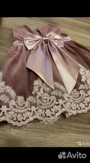 Комплект на выписку для девочки