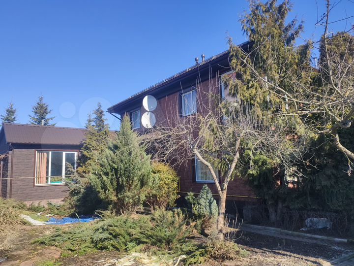 Дом 289,8 м² на участке 10 сот.