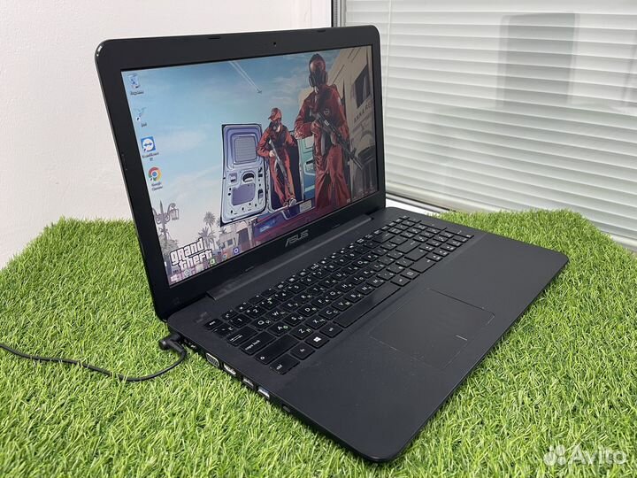 Шустрый ноутбук Asus i3/SSD