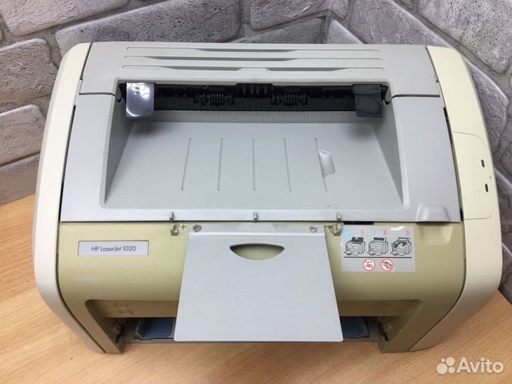 Лазерный принтер HP LaserJet 1020. Новый картридж