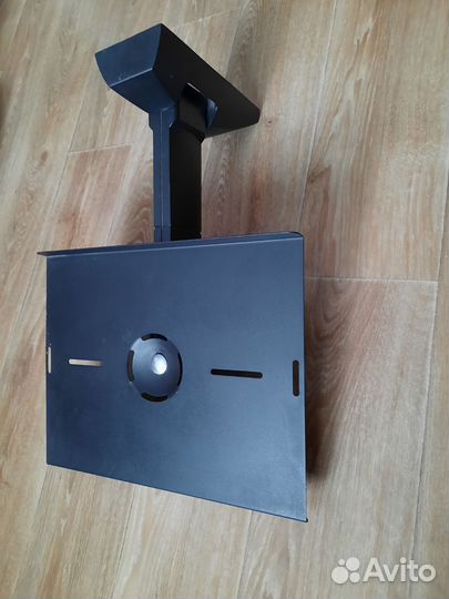 Кронштейн для телевизора на стену поворотный б/у