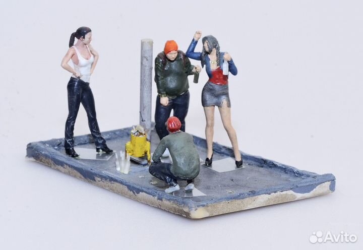 Фигурки. Компания люмпенов :)