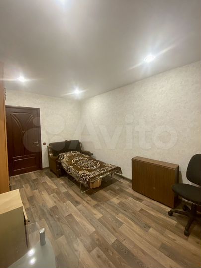 Комната 14 м² в 3-к., 2/10 эт.