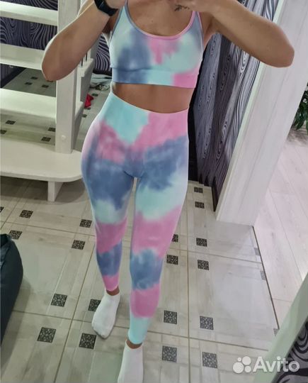 Костюм для йоги и фитнеса