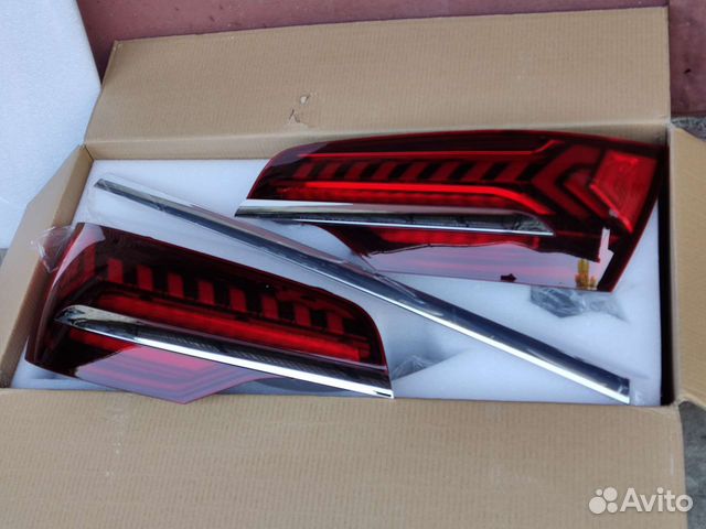 Фонари задние б/у дефект Audi Q7 4L новый стиль