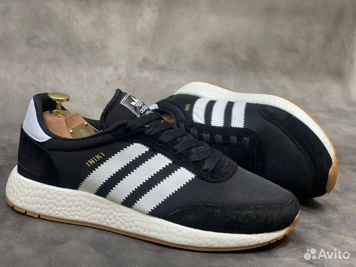 Кроссовки Adidas iniki 43 размер