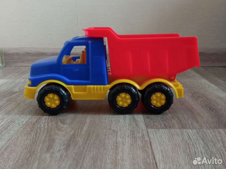 Детский грузовик