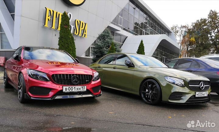 Помощник на автомойку