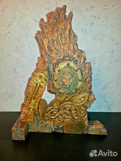 Часы-панно резные, светящиеся. Ручная работа