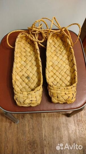 Лапти плетеные