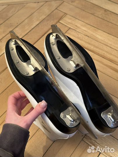 Коньки фигурные