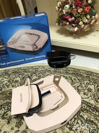 Робот пылесос philips