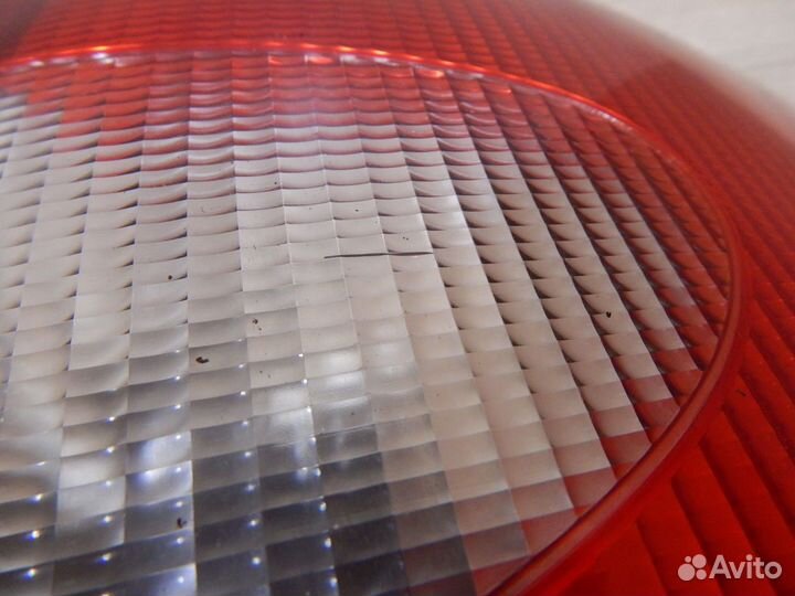 Фонарь задний правый Chrysler Voyager