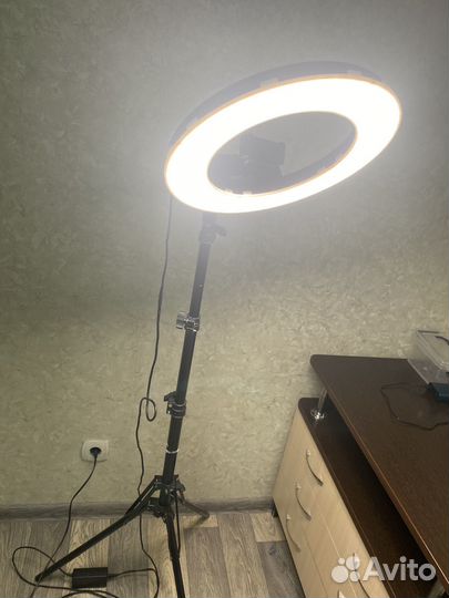 Кольцевая лампа 36 см