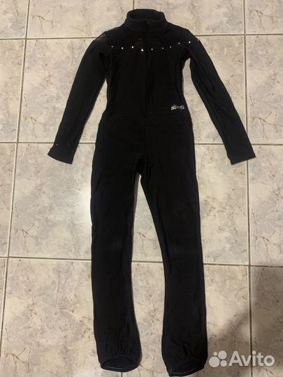 Продам комбинезон для фигурного катания 116-122