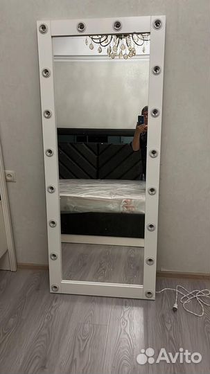 Гримерное зеркало