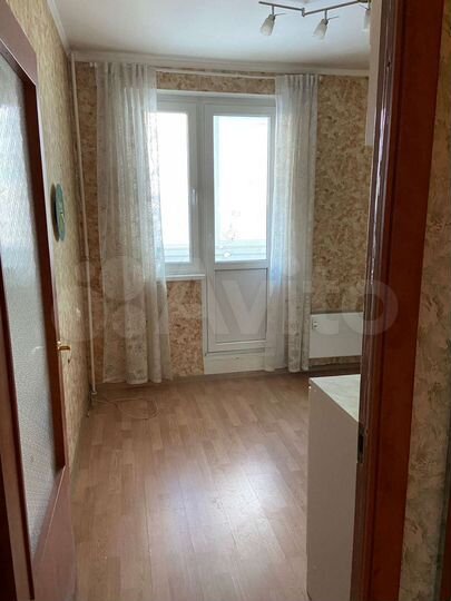 Доля в 2-к. квартире, 56,5 м², 22/27 эт.