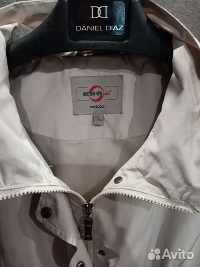 Плащ женский