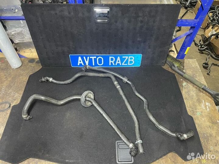 Патрубки шланги охлаждения на Мерседес к3