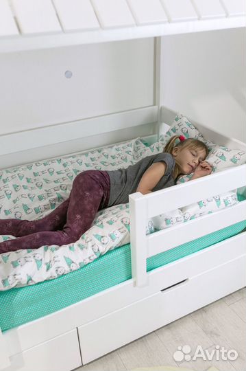 Детская кровать с крышей