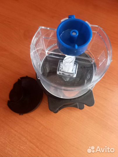 Автоматическая кормушка для рыб