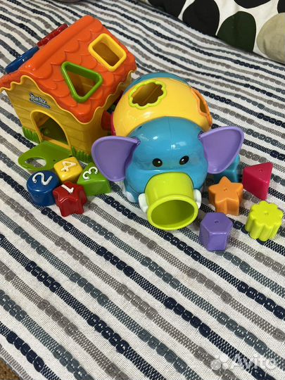 Игрушка домик сортер