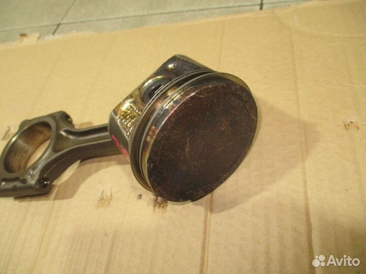 Поршень с шатуном Renault Duster 1