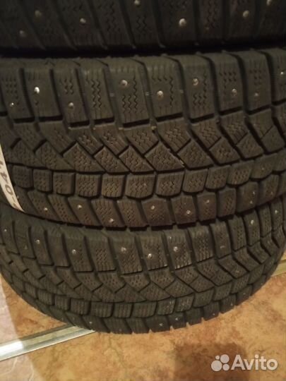 Viatti Brina Nordico V-522 205/50 R17