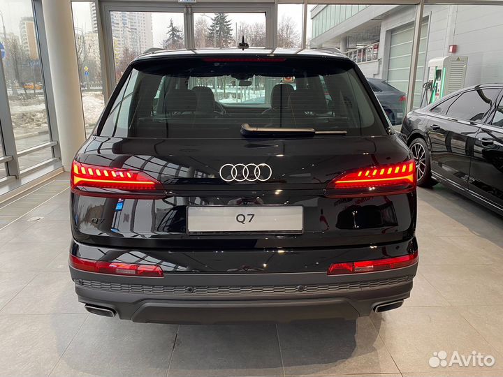 Audi Q7 2.0 AT, 2024