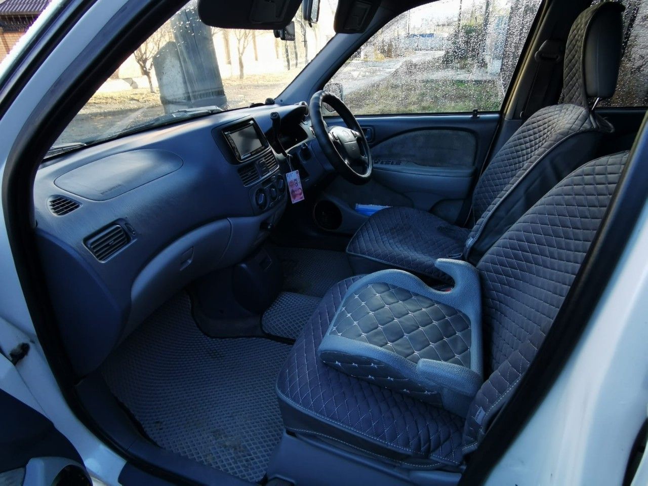Toyota Raum: фото владельца