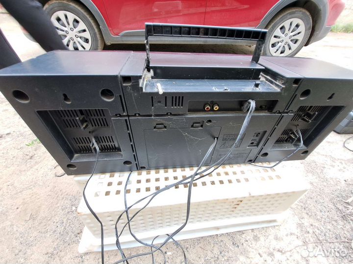 Кассетный магнитофон