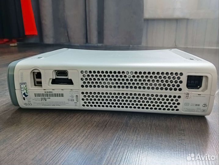 Продам Xbox 360