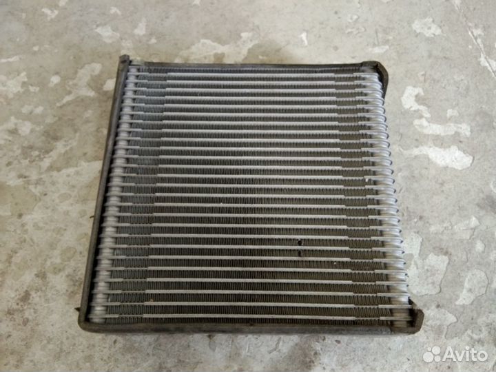 Радиатор испарителя кондиционера Ниссан Мурано Z50