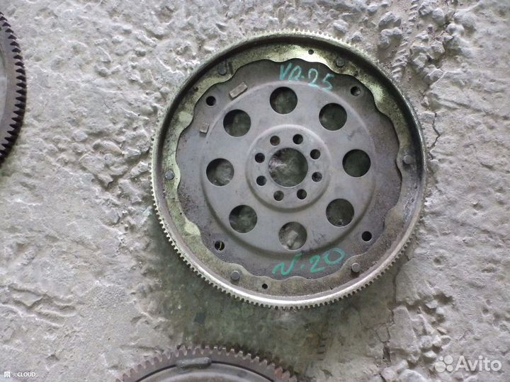 Венец на nissan 20