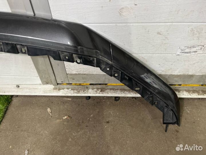 Ус под фару Dodge Ram 5 DT 2019 68335015AD