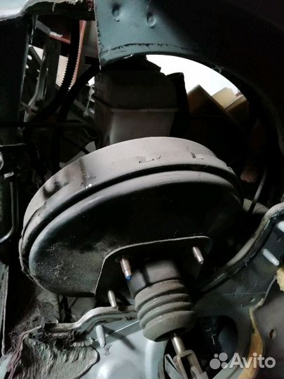 Вакуумный усилитель (вакуумник) на Renault Clio sy