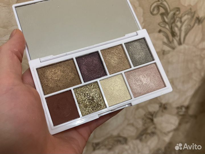 Тени для век revolution white gold mini