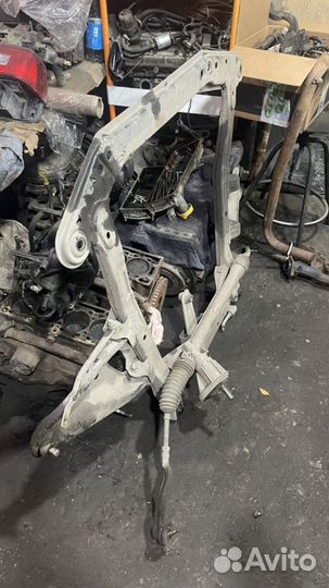 Renault Logan Подмоторная балка