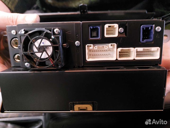 Штатная магнитола Тойота Ленд Крузер 200