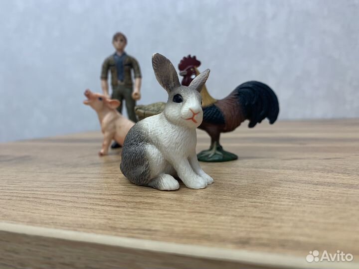 Игрушки фигурки животных 